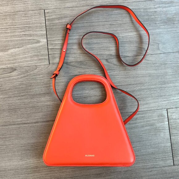 Alohas The A Pomelo Bag Triangle Shaped Mini Purse Orange Leather Shoulder Strap - Picture 2 of 10